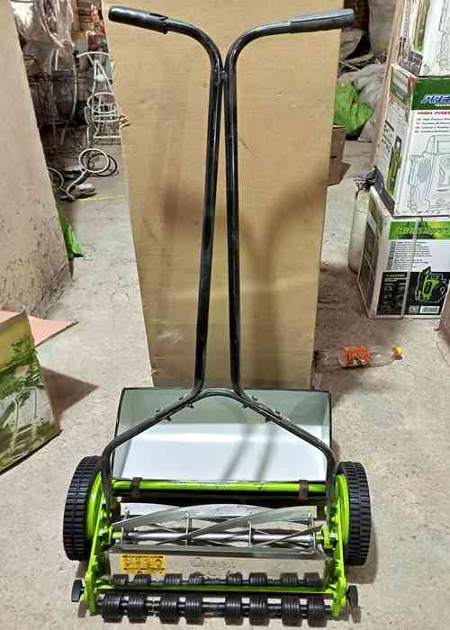 Manual Grass Cutting Machine 16″ Inches (Blue Bird Plus GC-1BO2, GreenCity) Manual lawn Mowers (for karachi only)